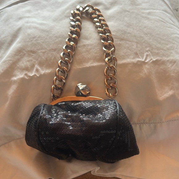 Betsey Johnson Black Sequin Heart Clutch with Gold Chain - Picture 5 of 5